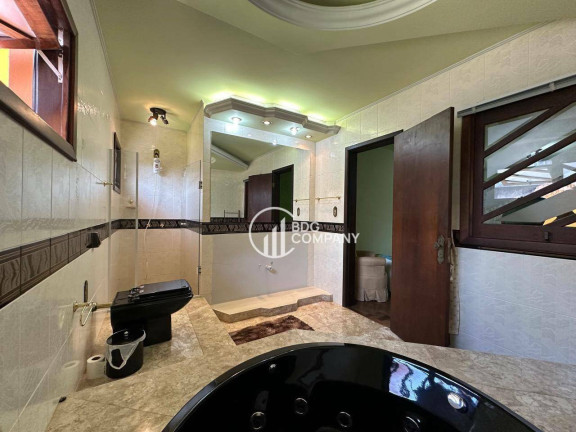 Imagem Casa com 7 Quartos à Venda, 450 m² em Boa Vista - Ponta Grossa Imagem Casa com 7 Quartos à Venda, 450 m² em Boa Vista - Ponta Grossa