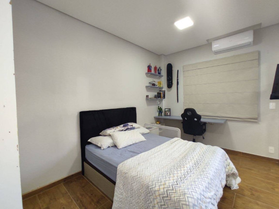 Imagem Casa com 4 Quartos à Venda, em Itacolomi - Balneário Piçarras Imagem Casa com 4 Quartos à Venda, em Itacolomi - Balneário Piçarras