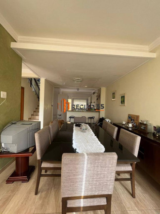 Imagem Casa com 3 Quartos à Venda, 220 m² em Jardim Centenário - Poços De Caldas Imagem Casa com 3 Quartos à Venda, 220 m² em Jardim Centenário - Poços De Caldas