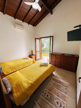 Imagem Casa com 3 Quartos para Temporada, 390 m² em Bertioga
