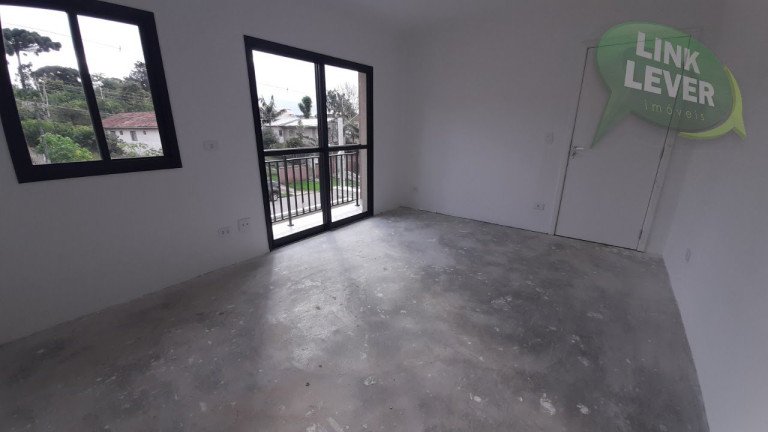 Imagem Sobrado com 3 Quartos à Venda, 100 m² em Santa Cândida - Curitiba