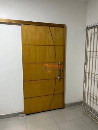 Imagem Casa com 3 Quartos à Venda ou Locação, 250 m² em Jardim Presidente Dutra - Guarulhos Imagem Casa com 3 Quartos à Venda ou Locação, 250 m² em Jardim Presidente Dutra - Guarulhos