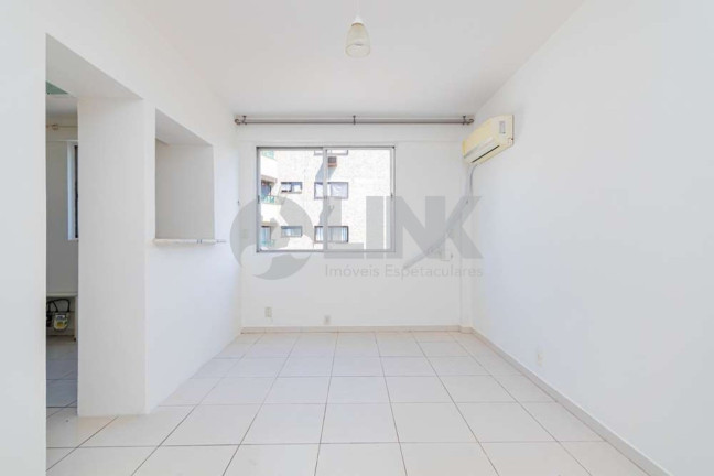 Imagem Apartamento com 1 Quarto à Venda, 41 m² em Menino Deus - Porto Alegre Imagem Apartamento com 1 Quarto à Venda, 41 m² em Menino Deus - Porto Alegre