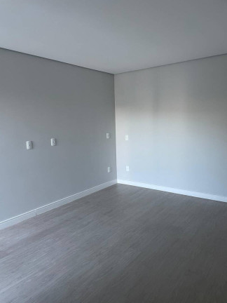 Imagem Casa com 3 Quartos à Venda, em Centro - Barra Velha Imagem Casa com 3 Quartos à Venda, em Centro - Barra Velha