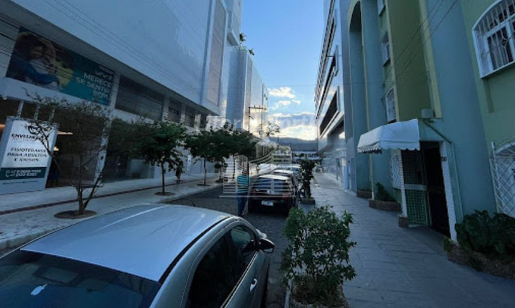 Apartamento com 2 Quartos à Venda, 47 m² em Centro - Balneário Camboriú