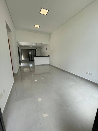 Imagem Casa de Condomínio com 3 Quartos à Venda, em Horto Florestal - Sorocaba Imagem Casa de Condomínio com 3 Quartos à Venda, em Horto Florestal - Sorocaba