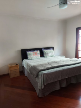 Imagem Sobrado com 5 Quartos à Venda, 303 m² em City Bussocaba - Osasco