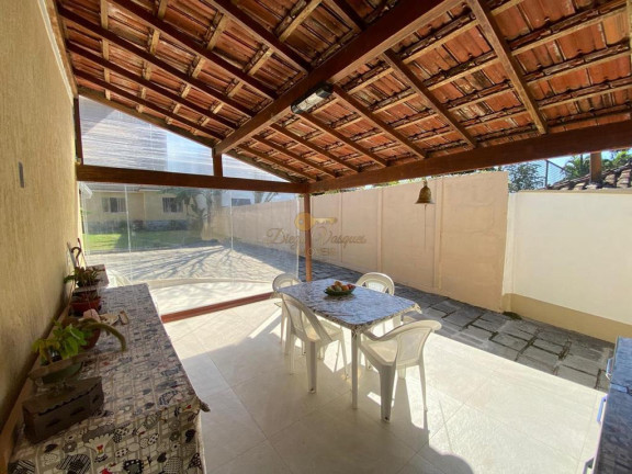 Imagem Casa com 4 Quartos à Venda, 246 m² em Alto - Teresópolis Imagem Casa com 4 Quartos à Venda, 246 m² em Alto - Teresópolis