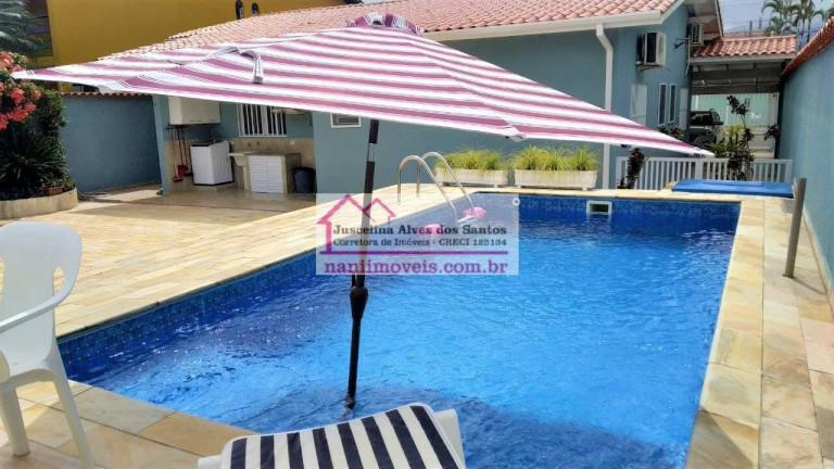 Imagem Casa com 3 Quartos à Venda, 214 m² em Parque Balneário Poiares - Caraguatatuba