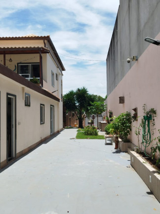 Imagem Casa com 3 Quartos à Venda, 300 m² em Perocão - Guarapari Imagem Casa com 3 Quartos à Venda, 300 m² em Perocão - Guarapari