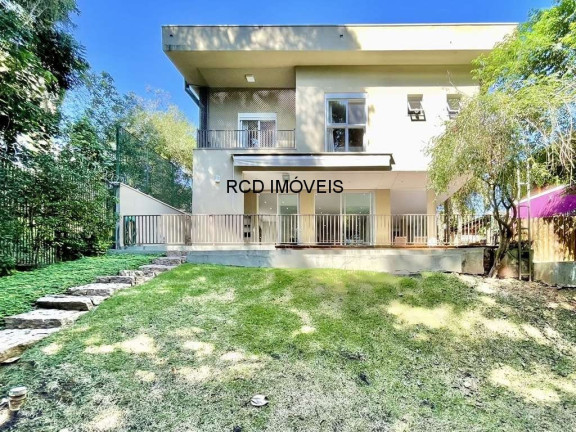 Casa com 4 Quartos à Venda,  em Chácara Moinho Velho - Carapicuíba
