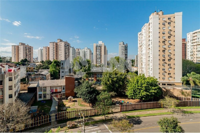 Imagem Apartamento com 3 Quartos à Venda, 81 m² em Passo Da Areia - Porto Alegre Imagem Apartamento com 3 Quartos à Venda, 81 m² em Passo Da Areia - Porto Alegre