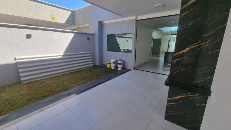 Imagem Casa com 3 Quartos à Venda, 128 m² em Moinho Dos Ventos - Goiânia Imagem Casa com 3 Quartos à Venda, 128 m² em Moinho Dos Ventos - Goiânia