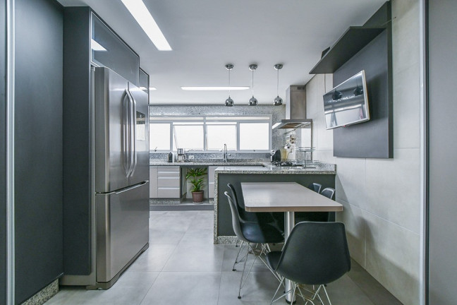 Imagem Imóvel com 4 Quartos à Venda, 238 m² em Vila Suzana - São Paulo Imagem Imóvel com 4 Quartos à Venda, 238 m² em Vila Suzana - São Paulo