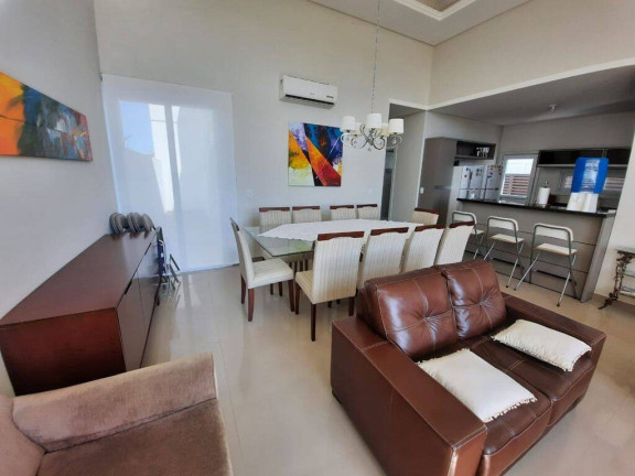 Imagem Casa com 4 Quartos à Venda, 300 m² em Centro - Xangri-lá