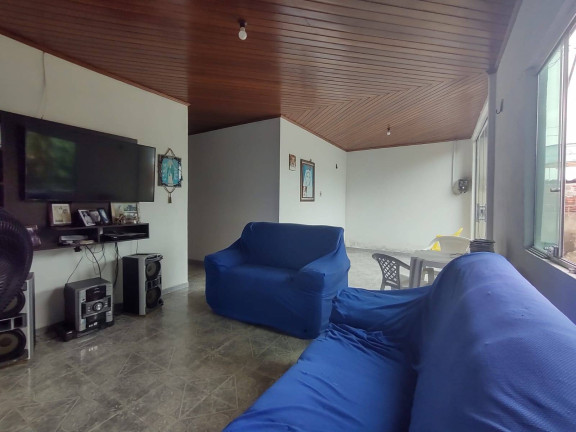 Imagem Casa com 3 Quartos à Venda, 450 m² em Flores - Manaus