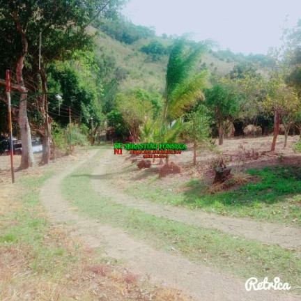 Imagem Chácara com 2 Quartos à Venda, 48.000 m² em Centro - Paraibuna Imagem Chácara com 2 Quartos à Venda, 48.000 m² em Centro - Paraibuna