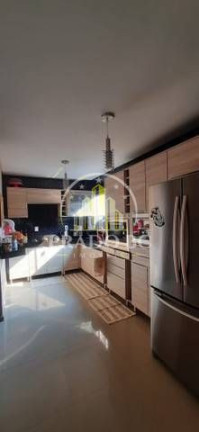 Imagem Sobrado com 2 Quartos à Venda, 10 m² em Santa Regina - Camboriú Imagem Sobrado com 2 Quartos à Venda, 10 m² em Santa Regina - Camboriú