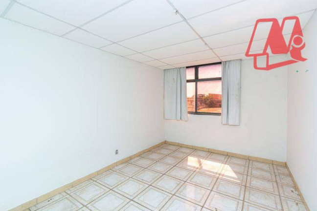 Imagem Loja para Alugar, 612 m² em Navegantes - Porto Alegre