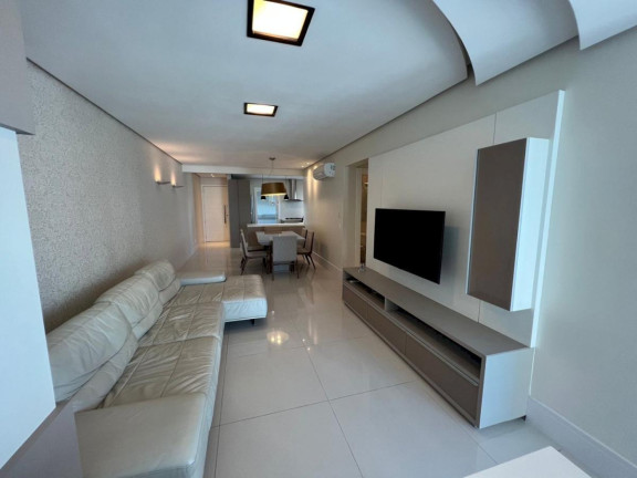 Imagem Apartamento com 3 Quartos à Venda, 126 m² em Centro - Balneário Camboriú Imagem Apartamento com 3 Quartos à Venda, 126 m² em Centro - Balneário Camboriú
