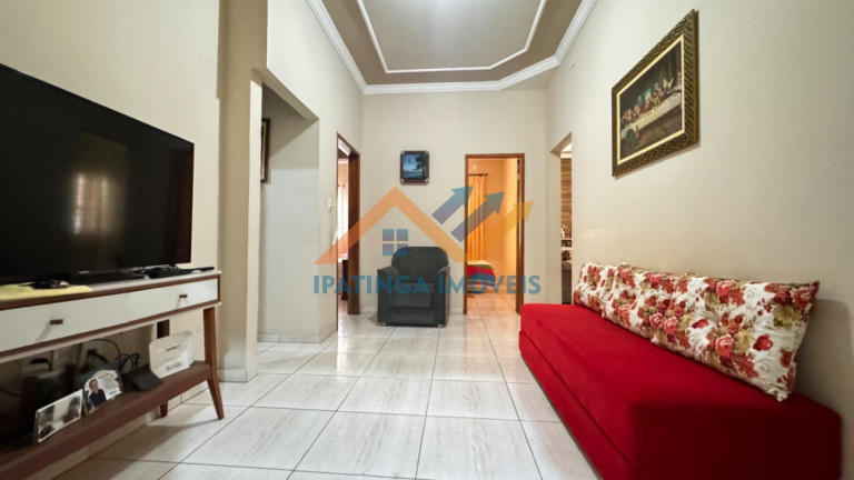 Casa com 3 Quartos à Venda, 286 m² em Esperança - Ipatinga