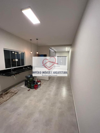Imagem Casa com 2 Quartos à Venda, em Caraguatatuba Imagem Casa com 2 Quartos à Venda, em Caraguatatuba