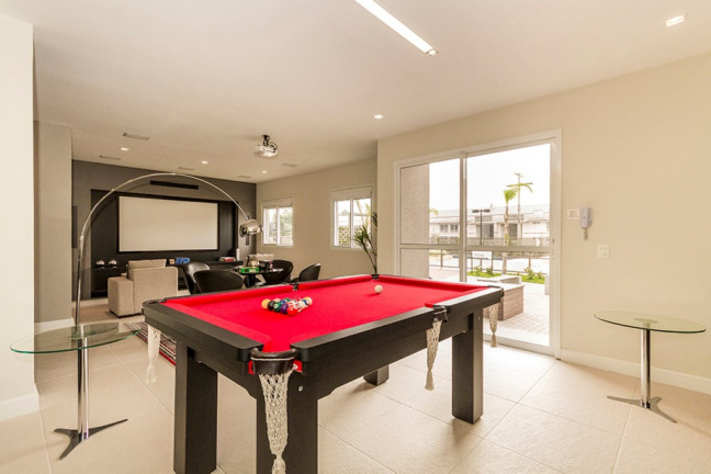 Imagem Apartamento com 3 Quartos à Venda, 51 m² em Humaitá - Porto Alegre