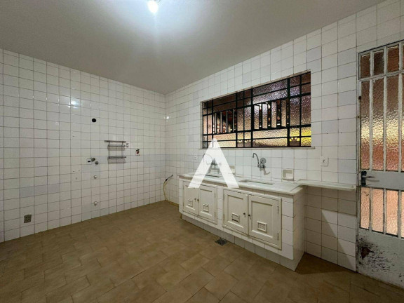 Imagem Casa com 4 Quartos à Venda, 214 m² em Jardim Europa - Teresópolis