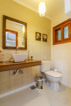 Imagem Casa com 3 Quartos à Venda, 193 m² em Espírito Santo - Porto Alegre