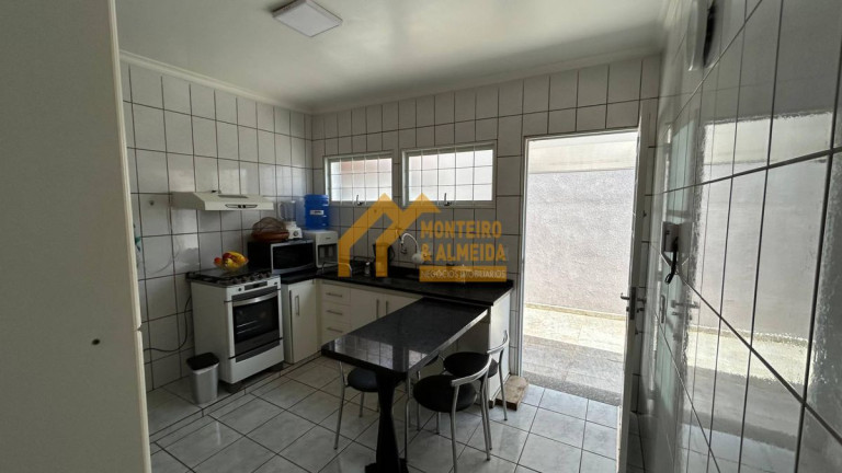 Imagem Casa com 3 Quartos à Venda, 200 m² em Jardim Bela Vista - Itapetininga Imagem Casa com 3 Quartos à Venda, 200 m² em Jardim Bela Vista - Itapetininga