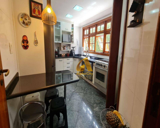 Imagem Casa com 4 Quartos à Venda, 300 m² em Alphaville - Santana De Parnaíba Imagem Casa com 4 Quartos à Venda, 300 m² em Alphaville - Santana De Parnaíba