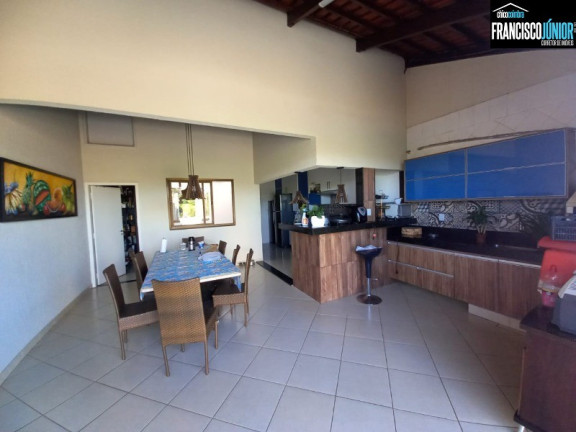 Imagem Casa com 3 Quartos à Venda, 210 m² em Setor Aeroporto - Goiânia