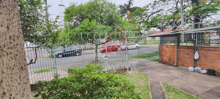 Imagem Casa com 3 Quartos à Venda, 140 m² em São João - Porto Alegre Imagem Casa com 3 Quartos à Venda, 140 m² em São João - Porto Alegre
