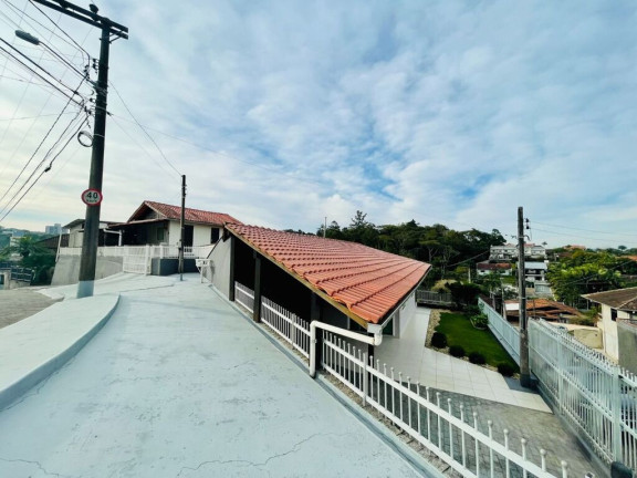 Imagem Casa com 3 Quartos à Venda, 110 m² em Velha - Blumenau