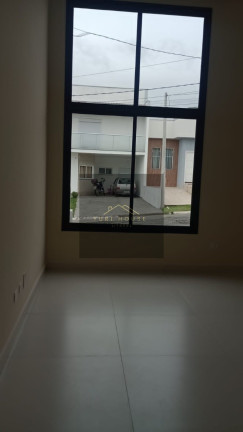 Imagem Casa com 3 Quartos à Venda, 92 m² em Residencial Vila Romana - Pindamonhangaba Imagem Casa com 3 Quartos à Venda, 92 m² em Residencial Vila Romana - Pindamonhangaba