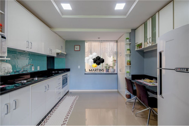 Imagem Apartamento com 3 Quartos à Venda, 94 m² em Petrópolis - Porto Alegre Imagem Apartamento com 3 Quartos à Venda, 94 m² em Petrópolis - Porto Alegre