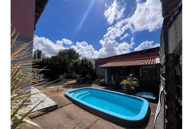 Imagem Casa com 4 Quartos à Venda,  em Igara - Canoas