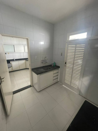 Imagem Casa com 5 Quartos à Venda, 350 m² em Atalaia - Aracaju Imagem Casa com 5 Quartos à Venda, 350 m² em Atalaia - Aracaju