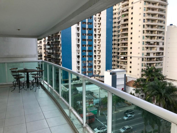Imagem Imóvel com 4 Quartos à Venda, 144 m² em Icaraí - Niterói Imagem Imóvel com 4 Quartos à Venda, 144 m² em Icaraí - Niterói