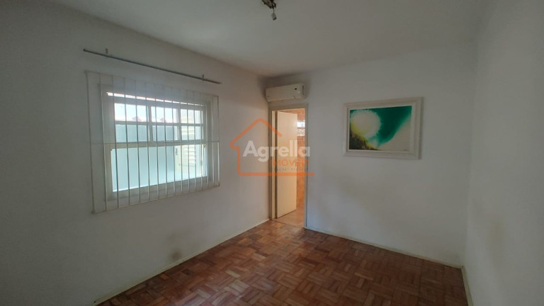 Imagem Casa com 3 Quartos à Venda, 300 m² em Jardim Longatto - Mogi Mirim