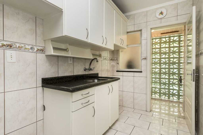 Imagem Imóvel com 3 Quartos à Venda, em Centro Histórico - Porto Alegre Imagem Imóvel com 3 Quartos à Venda, em Centro Histórico - Porto Alegre