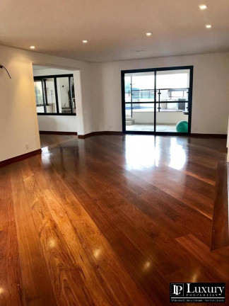 Imagem Apartamento com 4 Quartos à Venda, 305 m² em Panamby - São Paulo Imagem Apartamento com 4 Quartos à Venda, 305 m² em Panamby - São Paulo