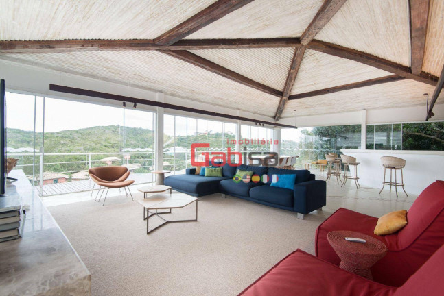 Imagem Casa com 4 Quartos à Venda, 340 m² em Ferradura - Armação Dos Búzios Imagem Casa com 4 Quartos à Venda, 340 m² em Ferradura - Armação Dos Búzios