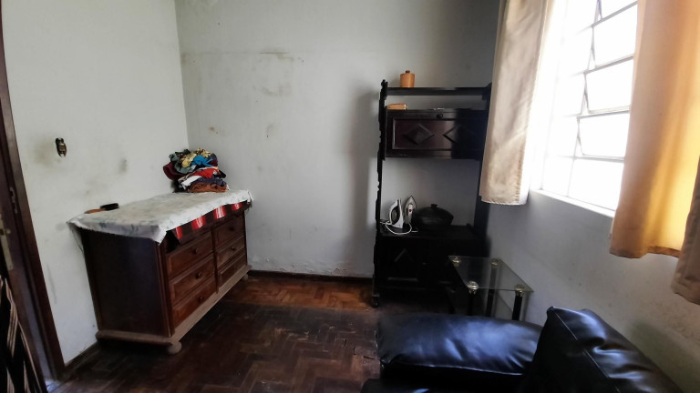 Imagem Casa com 4 Quartos à Venda, 235 m² em Barreiro - Belo Horizonte