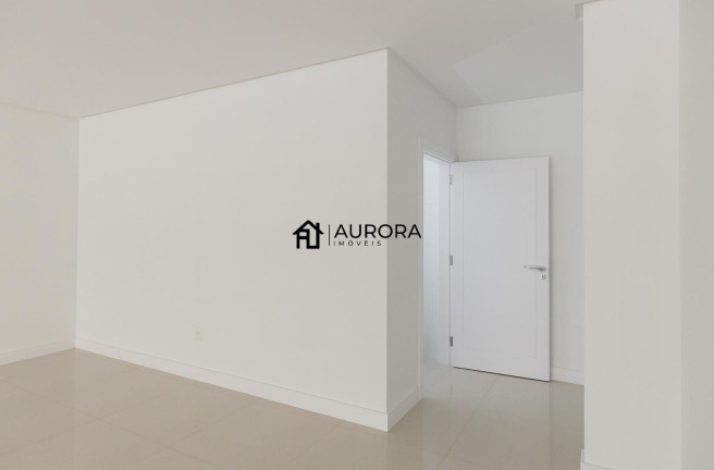 Imagem Sala Comercial à Venda, 101 m² em Centro - Balneário Camboriú Imagem Sala Comercial à Venda, 101 m² em Centro - Balneário Camboriú