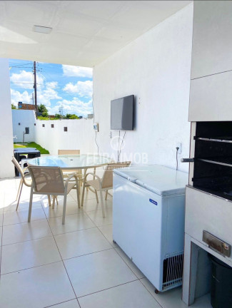 Imagem Casa com 3 Quartos para Temporada, em Arembepe - Camaçari Imagem Casa com 3 Quartos para Temporada, em Arembepe - Camaçari