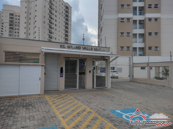 Imagem Apartamento com 3 Quartos para Alugar, 72 m² em Centro - Jacareí