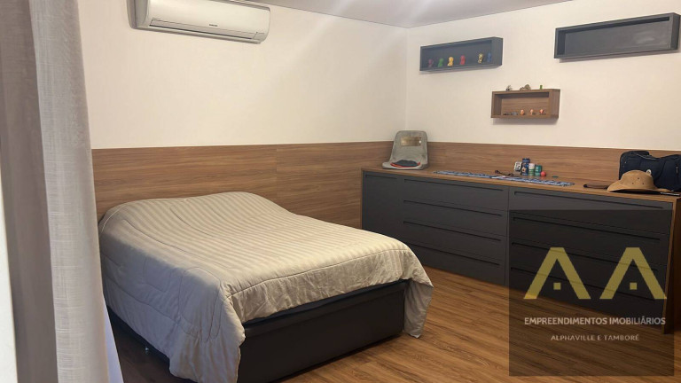 Imagem Casa com 4 Quartos à Venda, 450 m² em Alphaville - Santana De Parnaíba Imagem Casa com 4 Quartos à Venda, 450 m² em Alphaville - Santana De Parnaíba