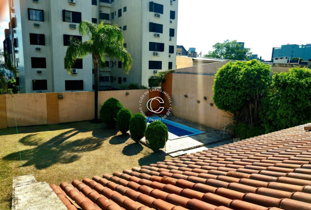 Imagem Casa com 4 Quartos à Venda, 363 m² em Nossa Senhora De Lourdes - Santa Maria
