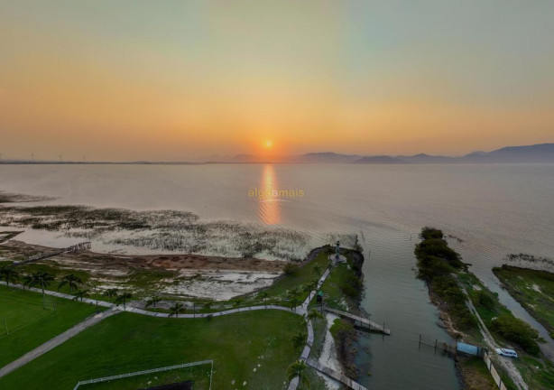 Imagem Casa com 4 Quartos à Venda, 242 m² em Condominio Velas Da Marina - Capão Da Canoa Imagem Casa com 4 Quartos à Venda, 242 m² em Condominio Velas Da Marina - Capão Da Canoa
